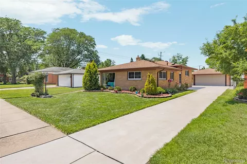 14123 Foch St, Livonia, MI 48154