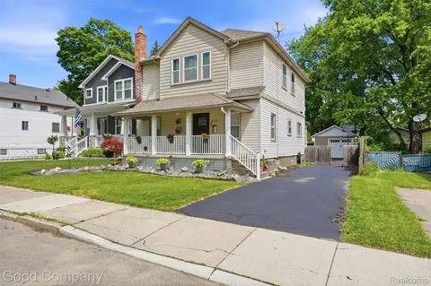 411 Pingree Blvd, Royal Oak, MI 48067