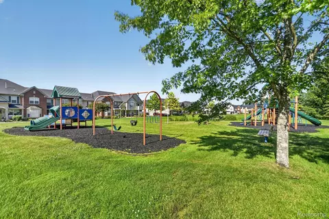 Exterior - 4412 Aster Blvd, Genoa, MI 48843 photo 5 of 5