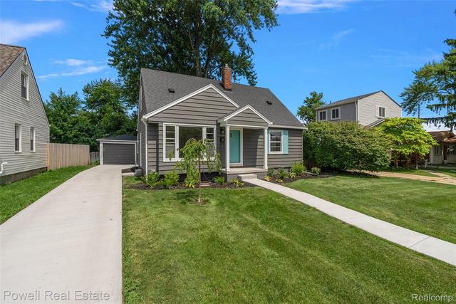 3132 Parker Dr, Royal Oak, MI 48073
