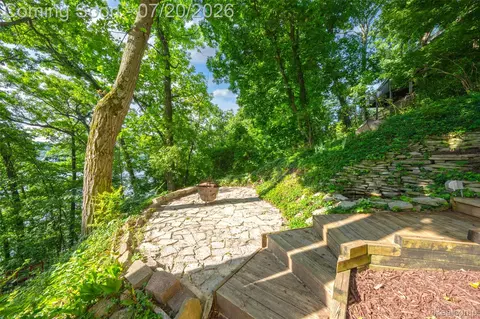 8516 Thendara Blvd, Independence, MI 48348 photo 11