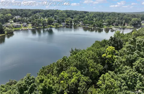 8516 Thendara Blvd, Independence, MI 48348 photo 47