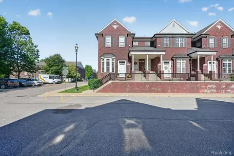 53118 Providence Dr E #41, Shelby Township, MI 48316