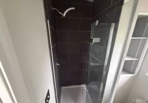 Bath - 88 Champlain Blvd, Marion, MI 48843 photo 2 of 2