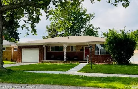 20000 Mauer St, Saint Clair Shores, MI 48080