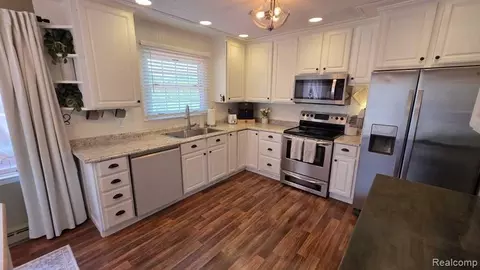 Kitchen - 2201 Maple Grove Rd, Rives, MI 49201 photo 2 of 2