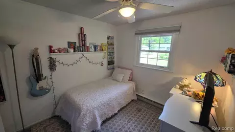 Bedroom - 2201 Maple Grove Rd, Rives, MI 49201 photo 3 of 3