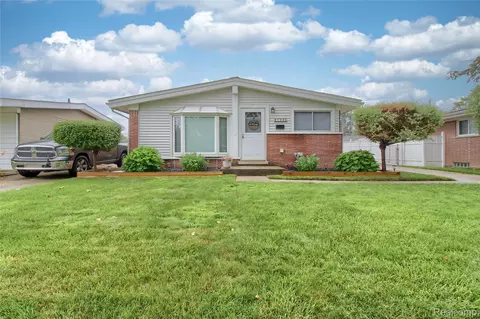 8134 Melvin Ave, Westland, MI 48185