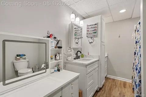 Bath - 1253 Harper Rd, Alaiedon, MI 48854 photo 5 of 5
