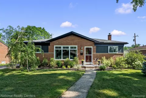 16996 Elizabeth St, Beverly Hills, MI 48025
