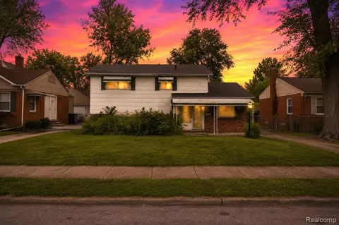 30650 Palmer Rd, Westland, MI 48186