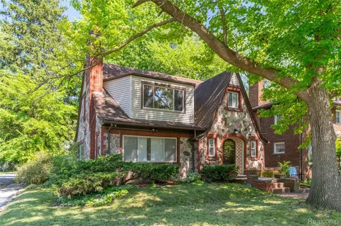 16614 Edinborough Rd, Detroit, MI 48219