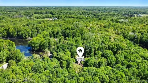View/Area - 2411 Farmbrook Trl, Addison, MI 48370 photo 5 of 5