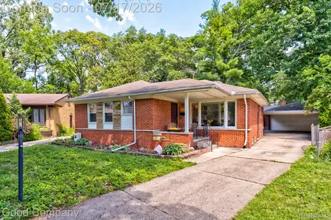 24310 Manistee St, Oak Park, MI 48237