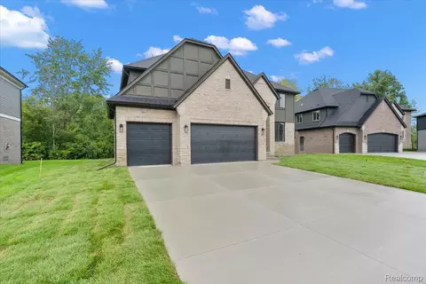 Exterior - 50419 Arcadia Dr, Macomb, MI 48042 photo 2 of 7