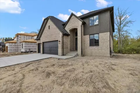 Exterior - 50419 Arcadia Dr, Macomb, MI 48042 photo 4 of 8