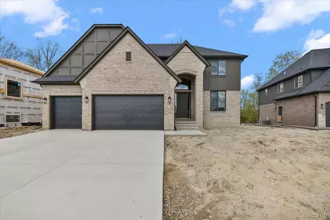 Exterior - 50419 Arcadia Dr, Macomb, MI 48042 photo 2 of 8