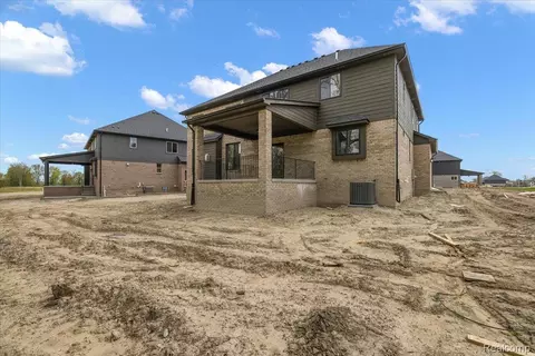 Exterior - 50419 Arcadia Dr, Macomb, MI 48042 photo 5 of 8