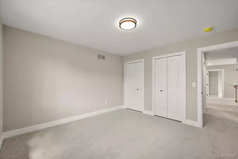 Bedroom - 50419 Arcadia Dr, Macomb, MI 48042 photo 6 of 8