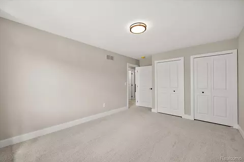 Bedroom - 50419 Arcadia Dr, Macomb, MI 48042 photo 8 of 8