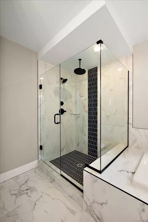 Bath - 50419 Arcadia Dr, Macomb, MI 48042 photo 5 of 11