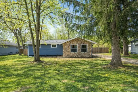203 Chaney St, Van Buren, MI 48111