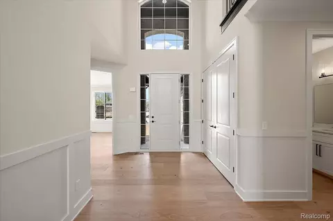 Entry Way - 24462 Sawgrass Dr, Macomb, MI 48042 photo 1 of 6
