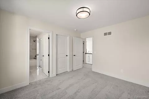 Bedroom - 24462 Sawgrass Dr, Macomb, MI 48042 photo 5 of 7