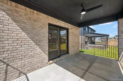 Exterior - 24462 Sawgrass Dr, Macomb, MI 48042 photo 2 of 3