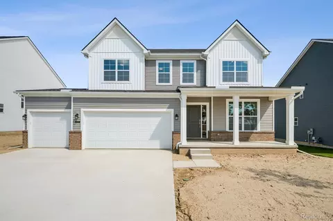 27117 Silo Dr, Saline, MI 48176