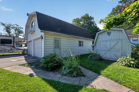 Exterior - 500 E Vienna St, Clio, MI 48420 photo 8 of 10