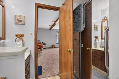 Bath - 500 E Vienna St, Clio, MI 48420 photo 2 of 3