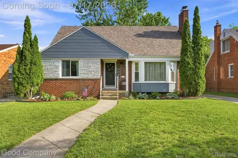 13441 Oak Park Blvd, Oak Park, MI 48237