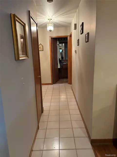 16776 Sarno Dr, Macomb, MI 48044 photo 7