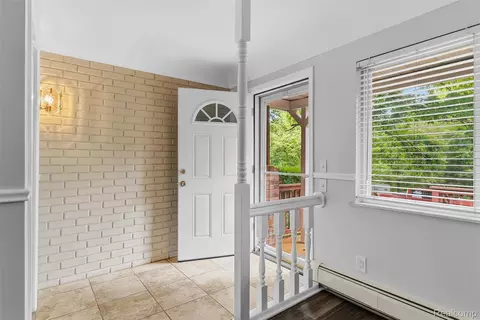 Entry Way - 7313 River Rd, Flushing, MI 48433 photo 1 of 3