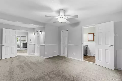 Bedroom - 7313 River Rd, Flushing, MI 48433 photo 5 of 8