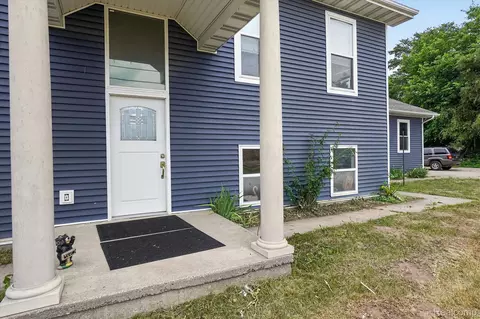 Exterior - 6524 Kelly Rd, Flushing, MI 48433 photo 4 of 13