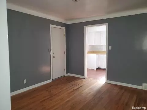17186 Munich St, Detroit, MI 48224