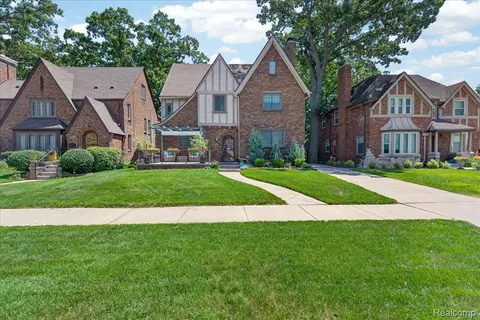 17596 Wildemere St, Detroit, MI 48221