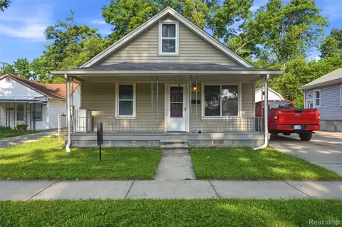 27085 Dartmouth St, Madison Heights, MI 48071