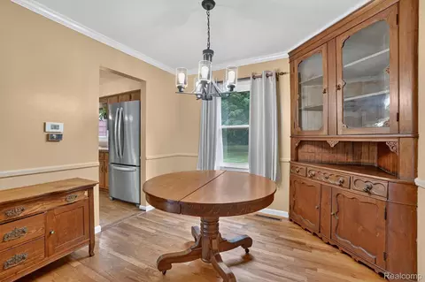 Dining - 2356 Pineview Ct, Flint, MI 48433 photo 1 of 2