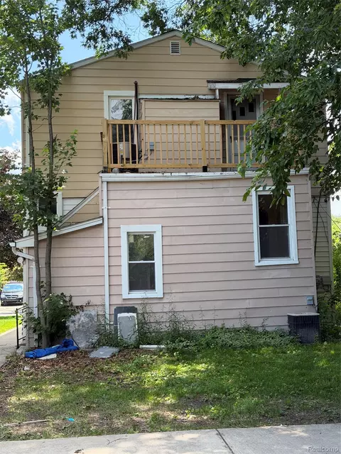 Exterior - 317 E Maplehurst St E, Ferndale, MI 48220 photo 1 of 3