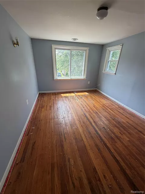 Bedroom - 317 E Maplehurst St E, Ferndale, MI 48220 photo 4 of 5