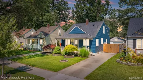 808 N Edgeworth Ave, Royal Oak, MI 48067