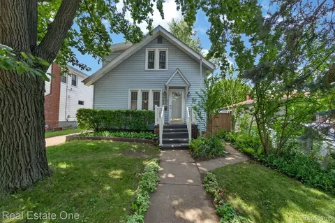 1214 Longfellow Ave, Royal Oak, MI 48067