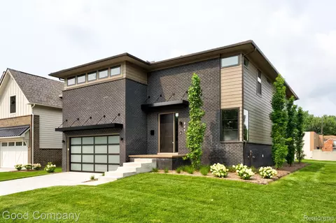 804 Irving Ave, Royal Oak, MI 48067