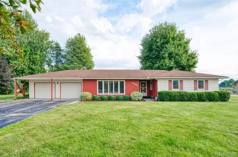 6767 Sharpe Rd, Handy, MI 48836