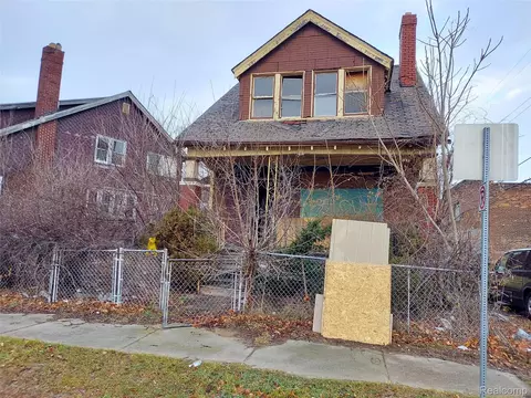 14 North St, Highland Park, MI 48203