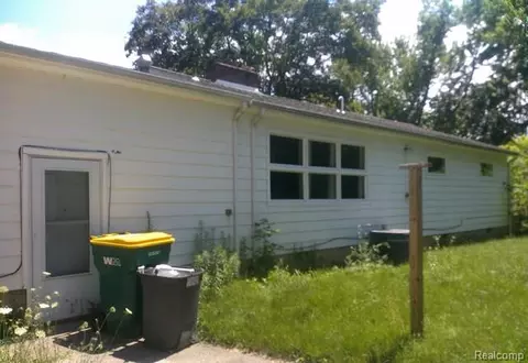 Other - 433 Crestview St, Flushing, MI 48433 photo 5 of 11