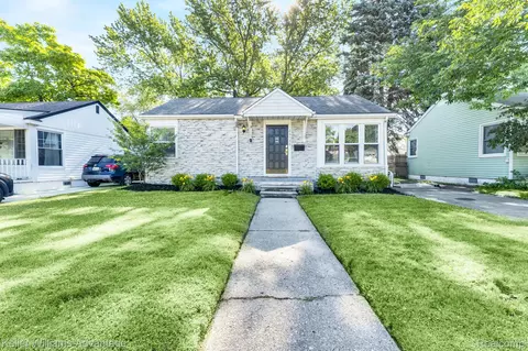 26136 Alger Blvd, Madison Heights, MI 48071